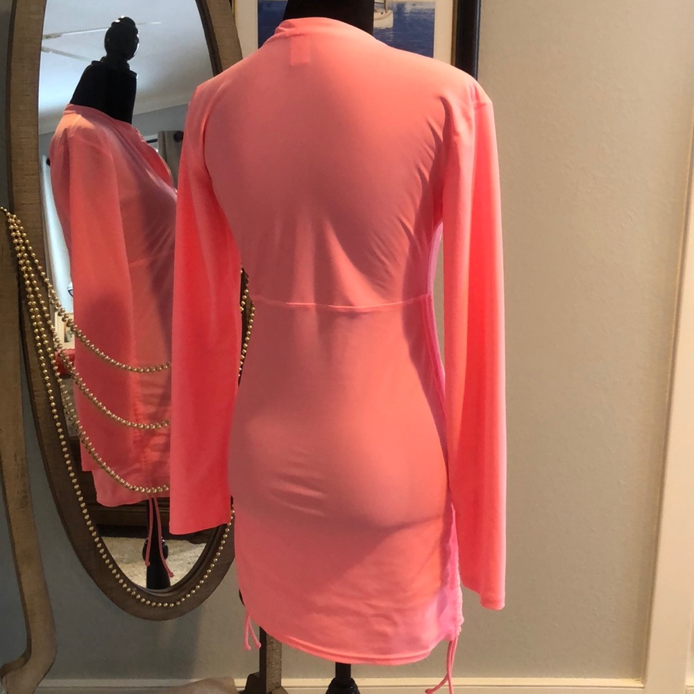 💕 NEW Ladies Rash Guard 💕 - Picture 6 of 7